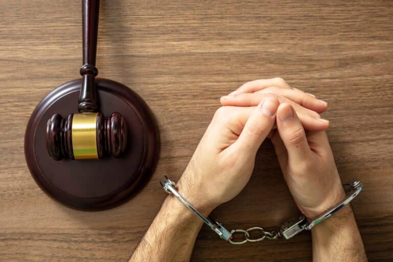 CRIMINAL BATTERY ATTORNEY